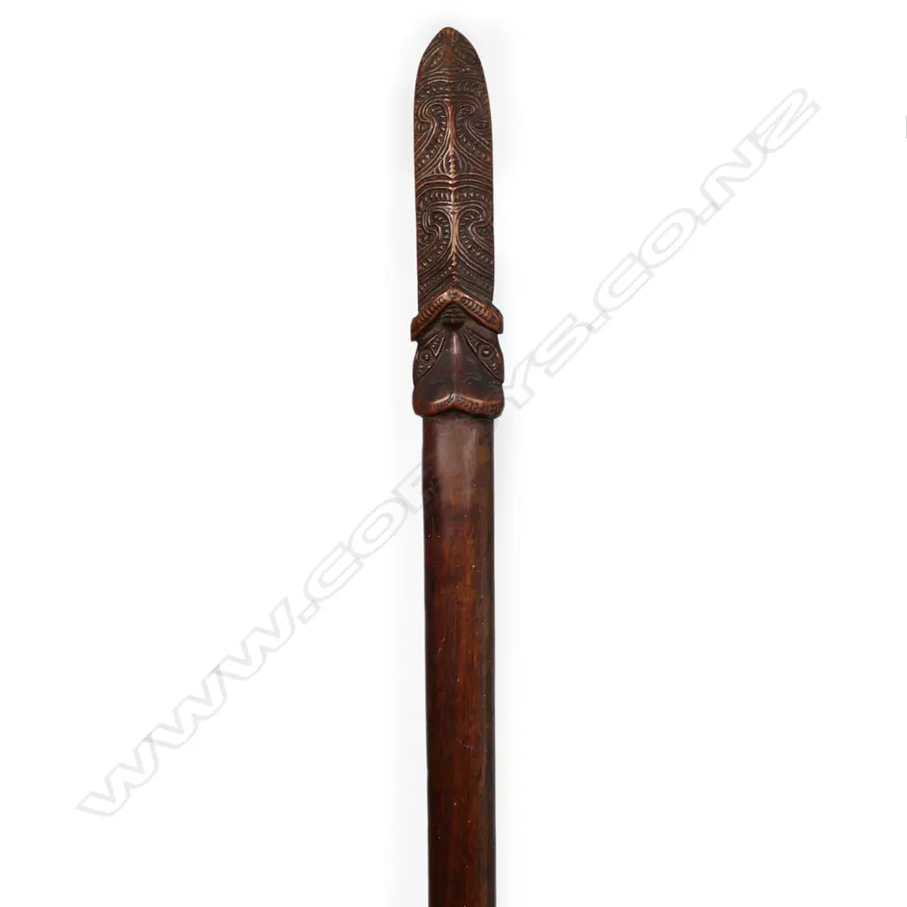 A 19thC Māori carved wooden taiaha, Image 1++